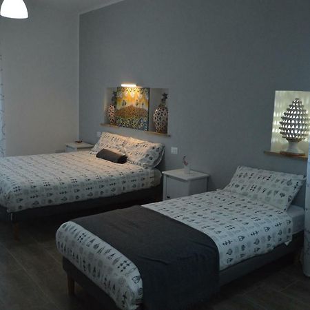 B&B Maison Blanche 칼타기론 외부 사진