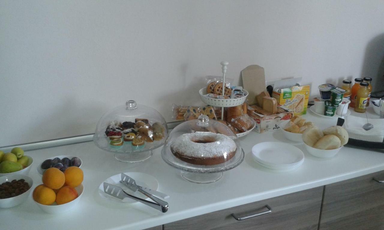 B&B Maison Blanche 칼타기론 외부 사진